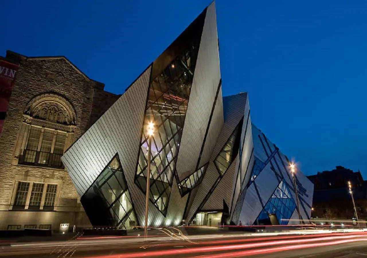 Micasa Suites - Modern Executive Condo Toronto