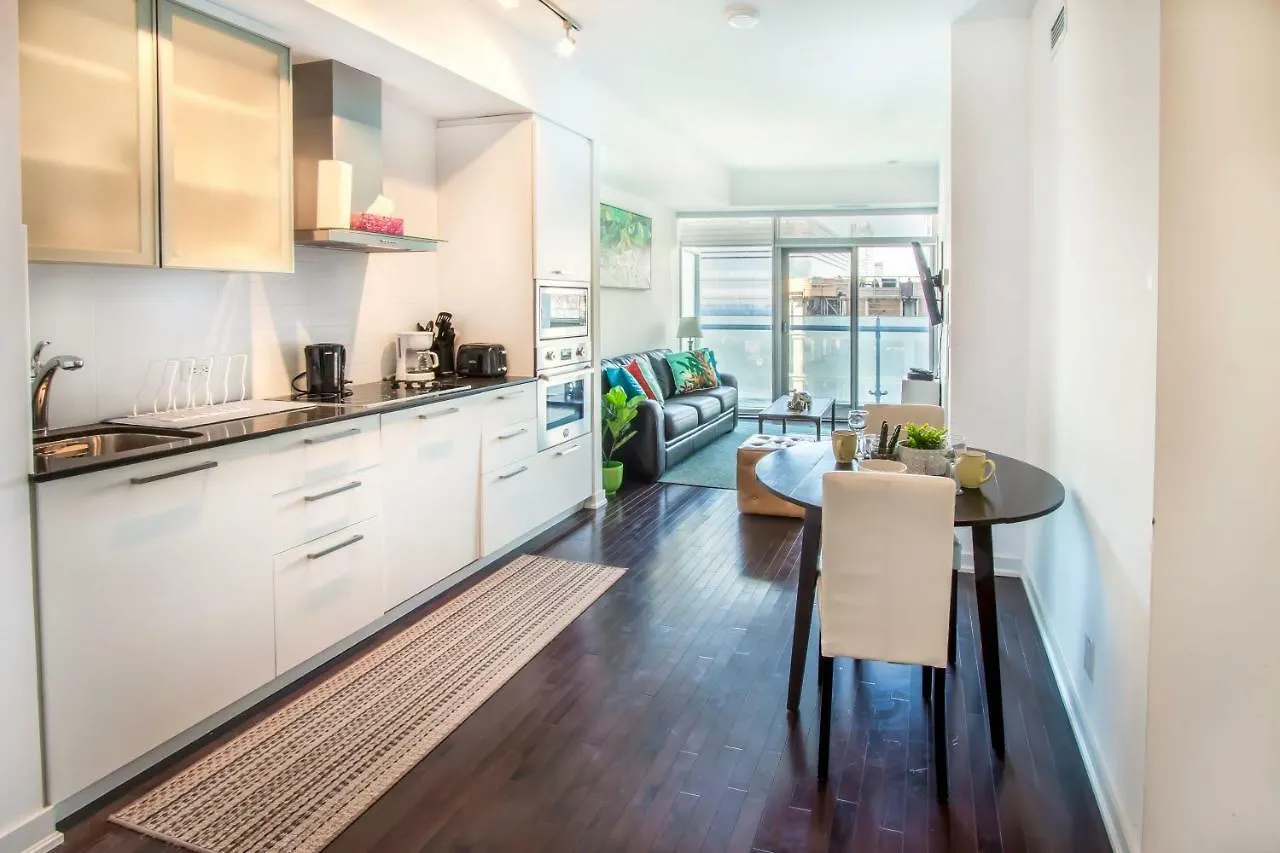 Micasa Suites - Modern Executive Condo Toronto Apartment