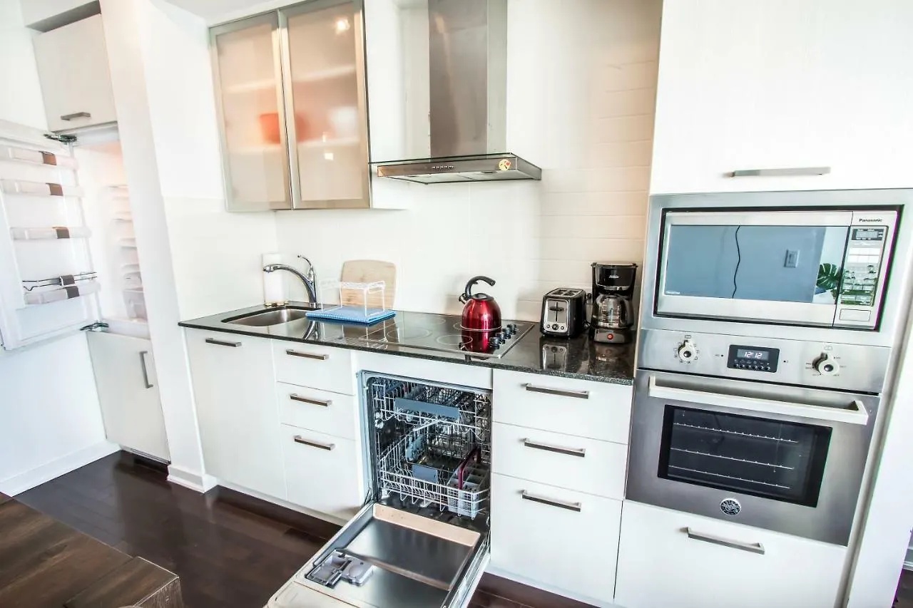 Micasa Suites - Modern Executive Condo Toronto Apartment