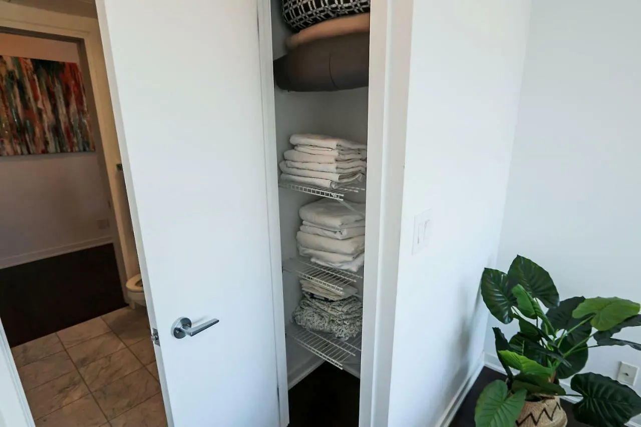 Micasa Suites - Modern Executive Condo Toronto Canada