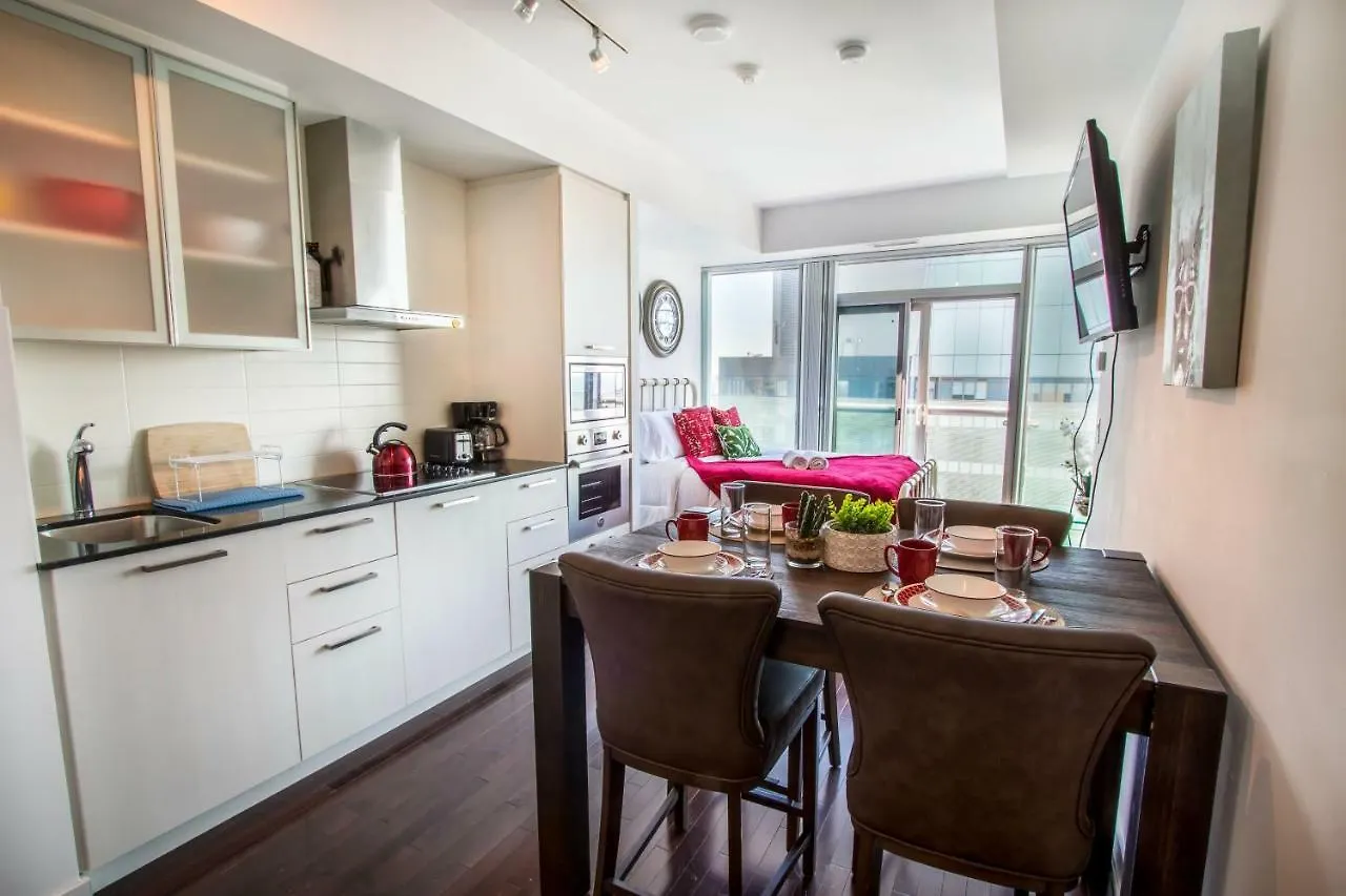 Micasa Suites - Modern Executive Condo Toronto Apartment