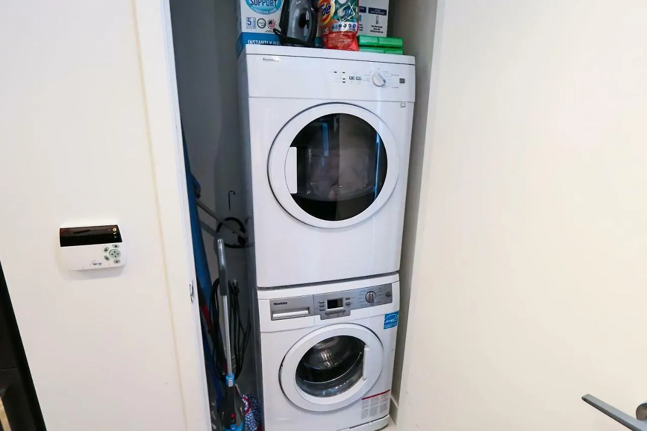 Micasa Suites - Modern Executive Condo Toronto Apartment