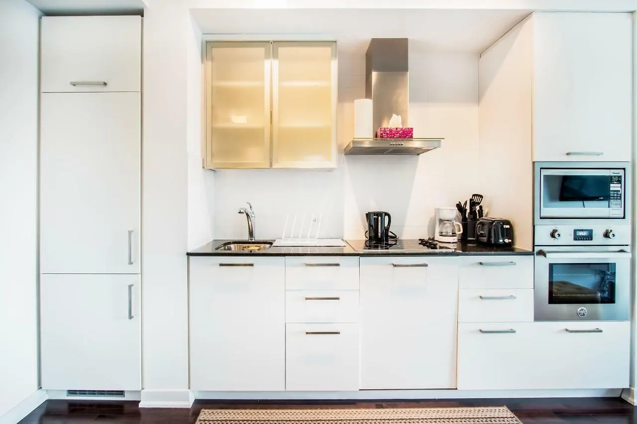 Micasa Suites - Modern Executive Condo Toronto Kanada