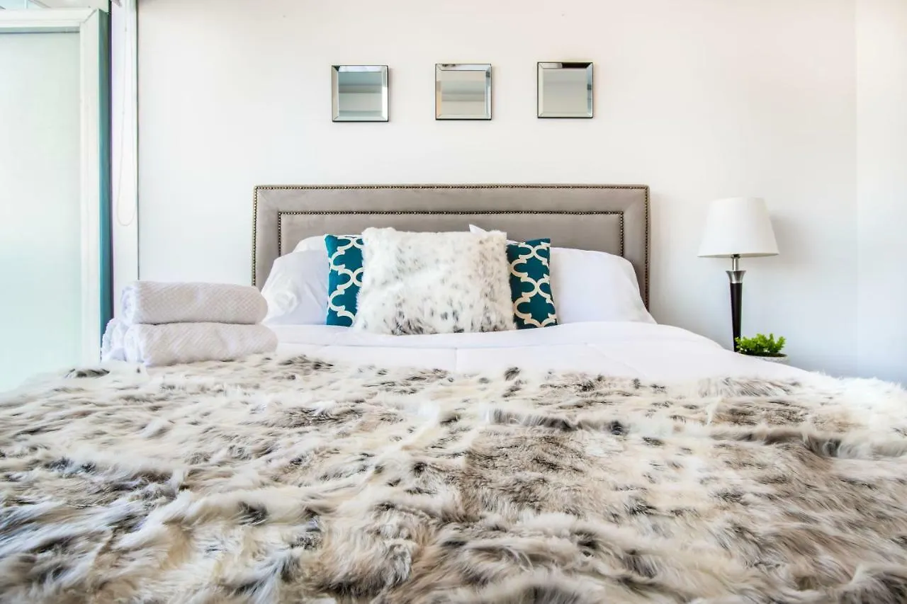 Micasa Suites - Modern Executive Condo Toronto