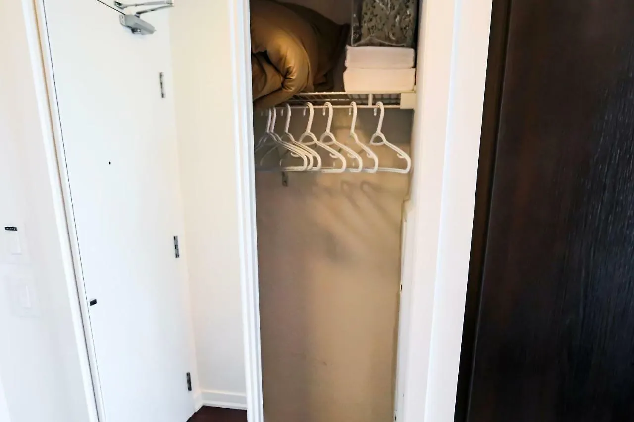 Micasa Suites - Modern Executive Condo Toronto 0*,