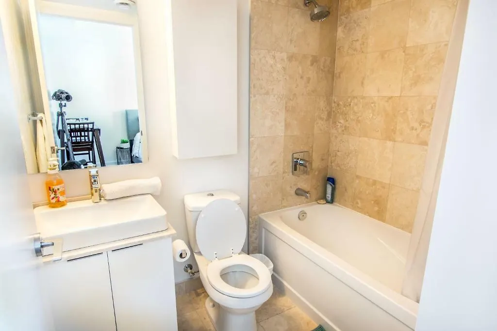 Micasa Suites - Modern Executive Condo Toronto 0*,